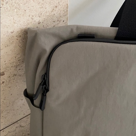 Lululemon Early Embark Duffel / 27 L - Picture 15 of 15